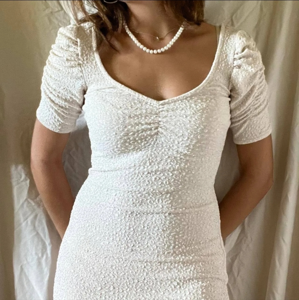 H&M Puff Sleeve Bodycon Ivory Embossed Glitter Dress Size Small